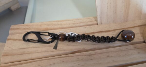 Porte-clés en macramé cuir marron et noir