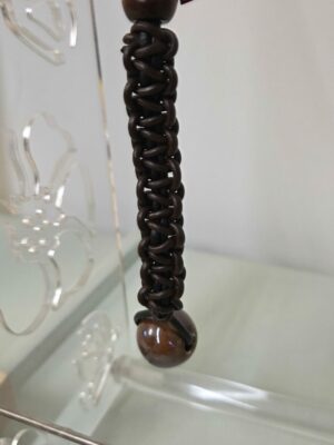 Porte-clés en macramé cuir marron et noir