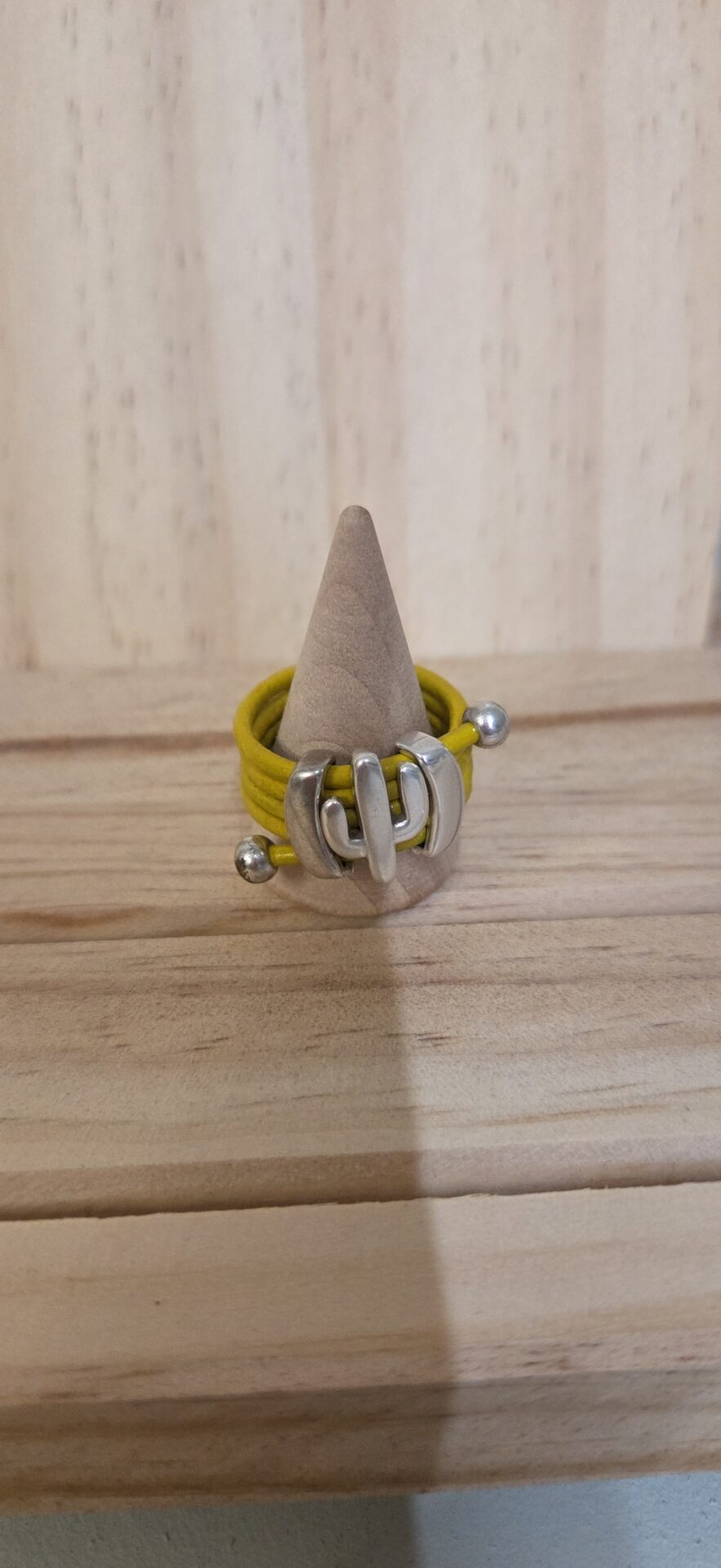 Bague femme cuir rond et palmier argenté