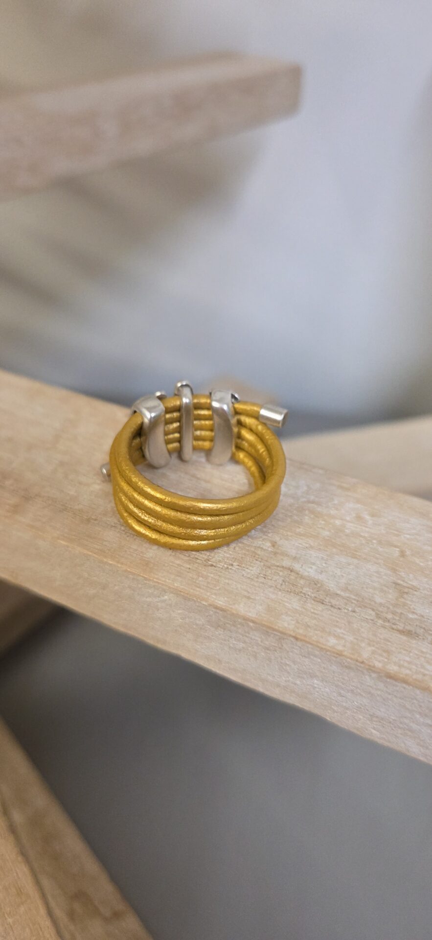 Bague femme cuir rond et palmier argenté