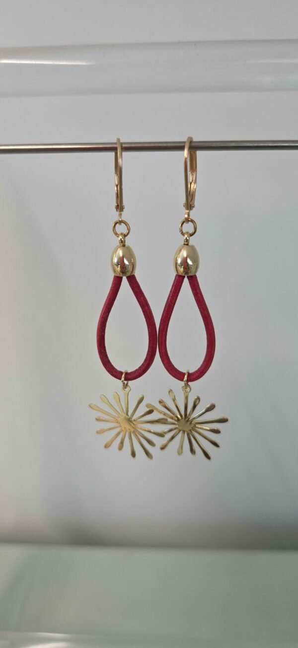 Boucles d'oreilles femme cuir rond 2 rouge et étoile dorée