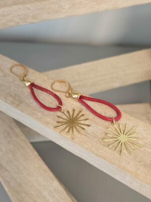 Boucles d'oreilles femme cuir rond 2 rouge et étoile dorée