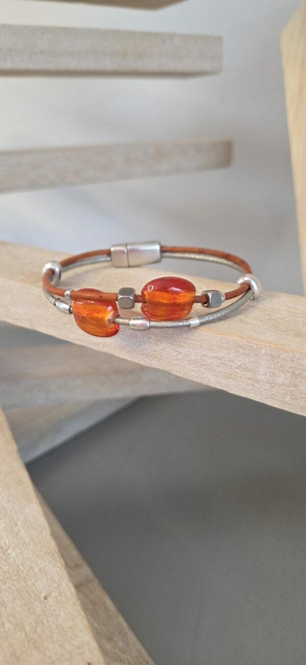Bracelet femme cuir rond 2mm orange et gris, perles verres orange