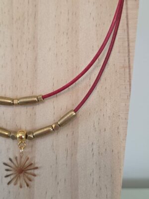 Collier femme cuir rond rouge, tubes et étincelle