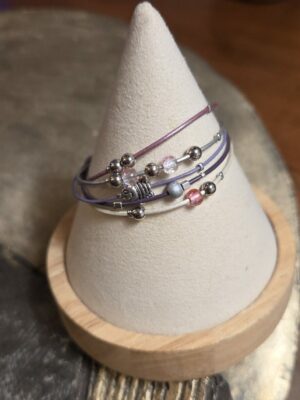 Bracelet femme cuir rond 1mm et peles argentées et rose