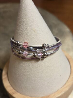 Bracelet femme cuir rond 1mm et peles argentées et rose