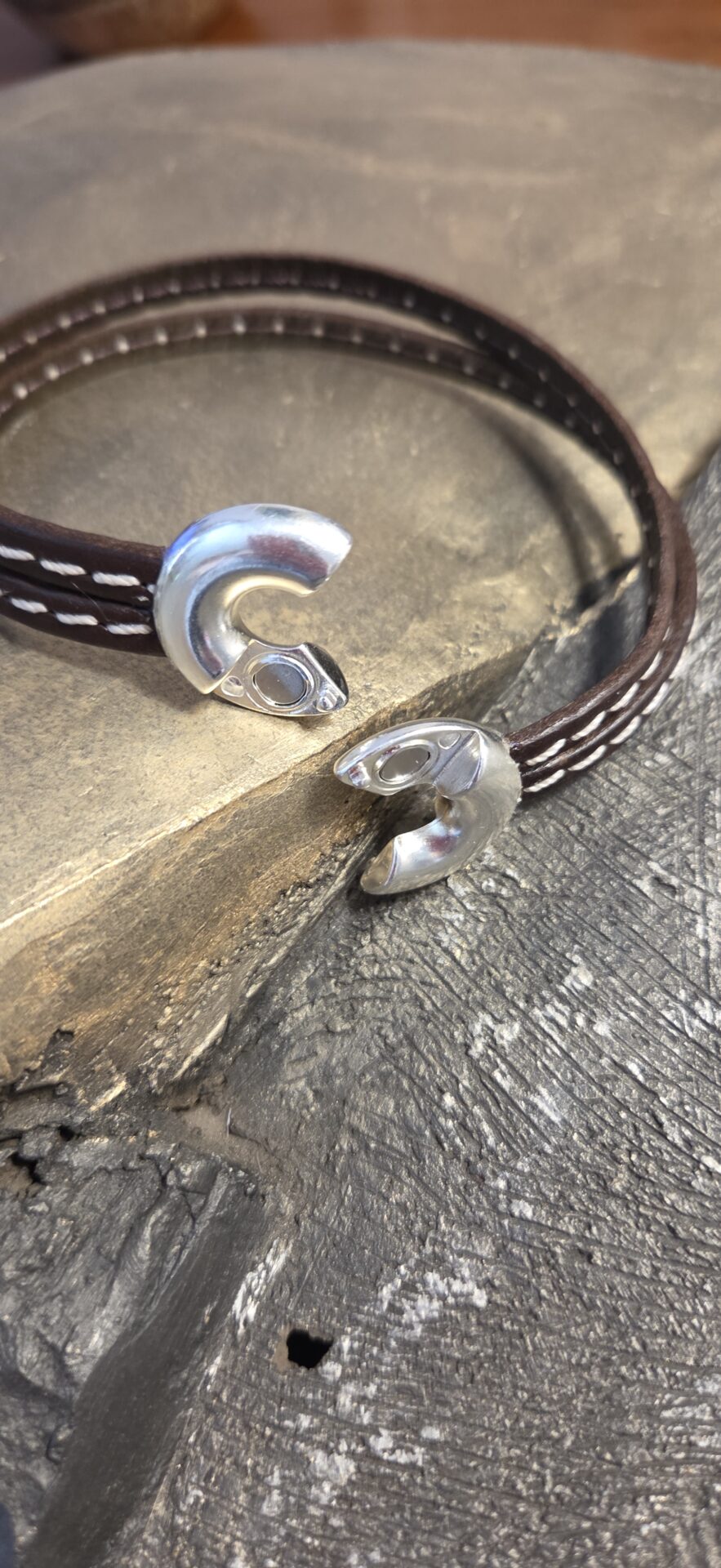 Bracelet homme cuir marron et fermoir bouée