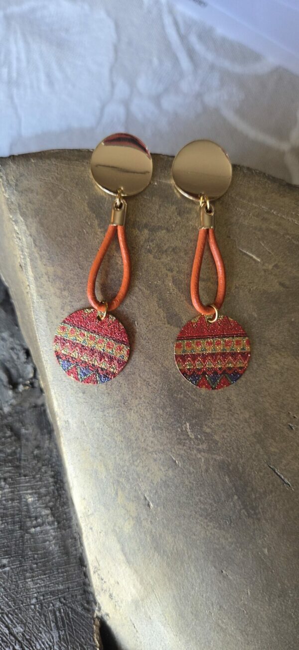 Boucles d'oreille femme cuir rond orange et pastille orangée