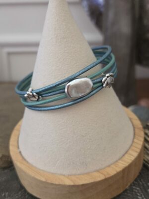 Bracelet femme cuir rond 2mm bleu et passants argentés