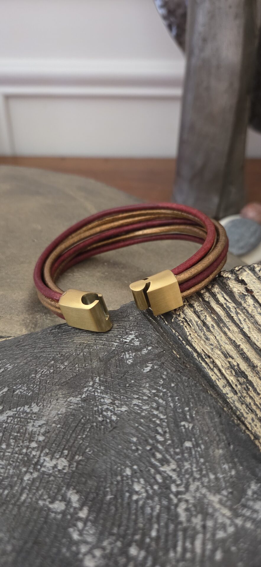 Bracelet femme cuir rond 3mm rouge et bronze