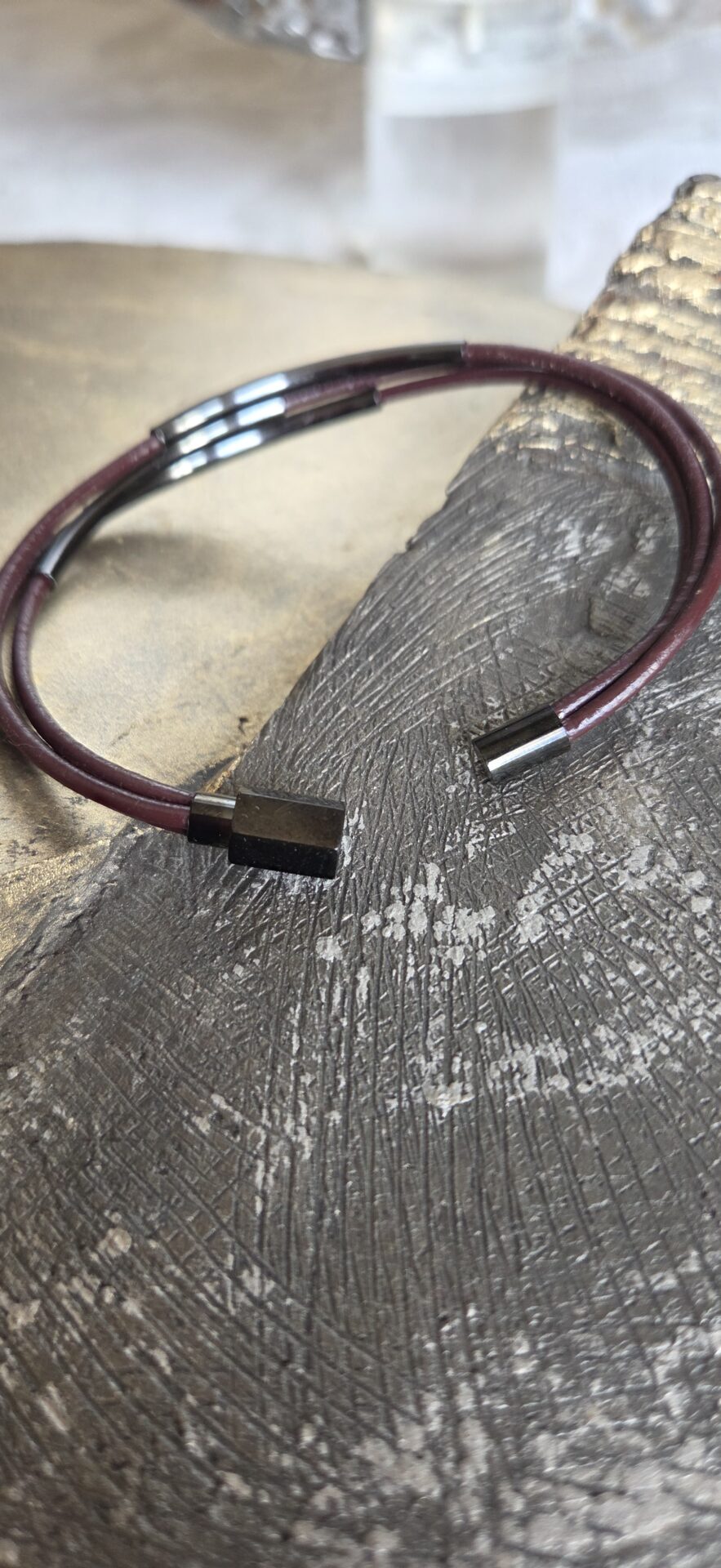Bracelet homme cuir rond 2 marron acajou et tubes noirs