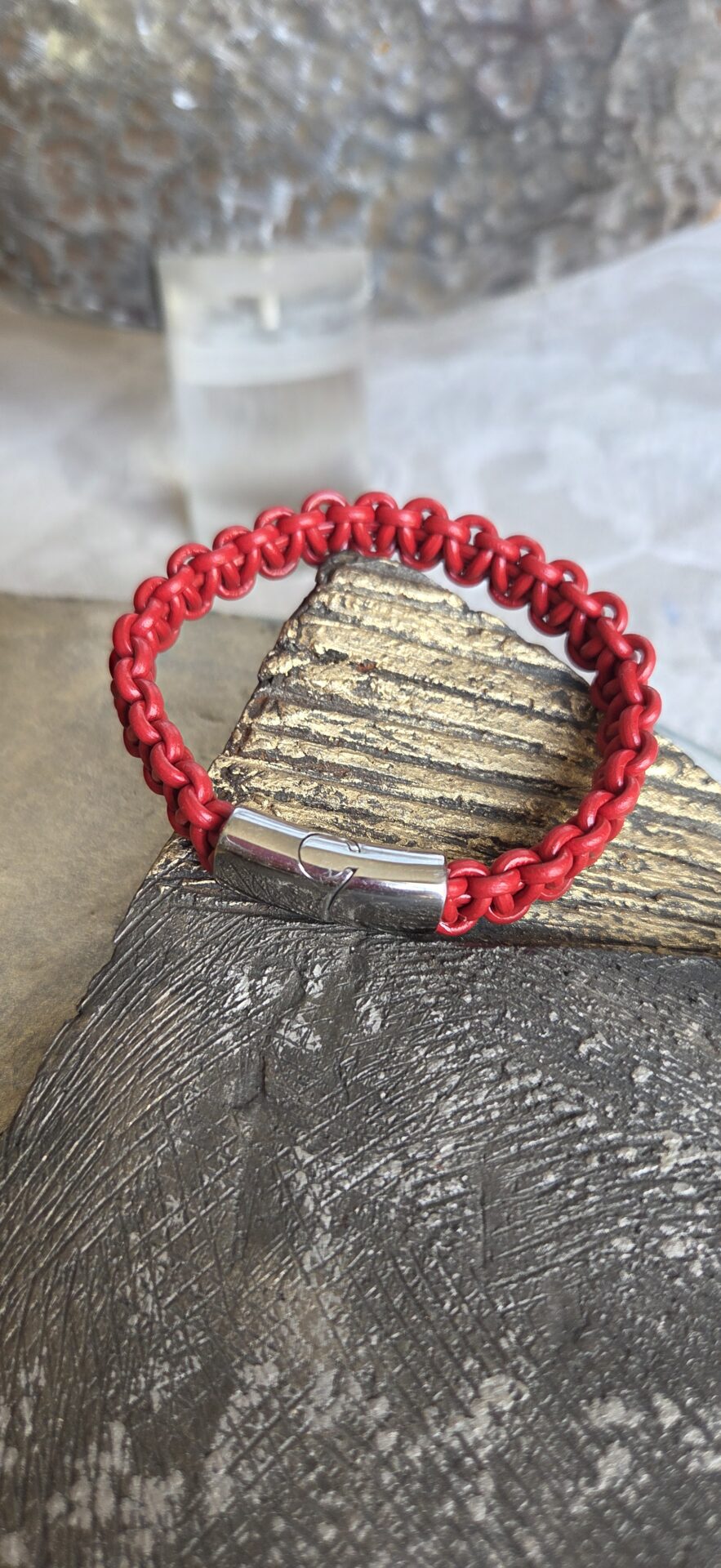 Bracelet cuir rond rouge tressé macramé