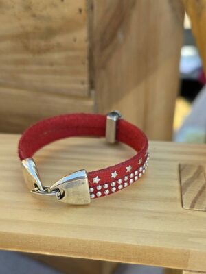 Bracelet enfant suédine rouge et coccinelle