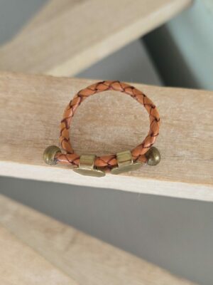 Bague homme cuir rond tressé et passants bronze