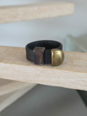 Bague Homme Ajustable — Cuir Noir & Métal Bronze Martelé – Image 2