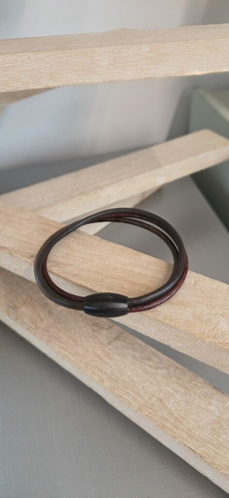 Bracelet homme trois cuirs ronds marrons