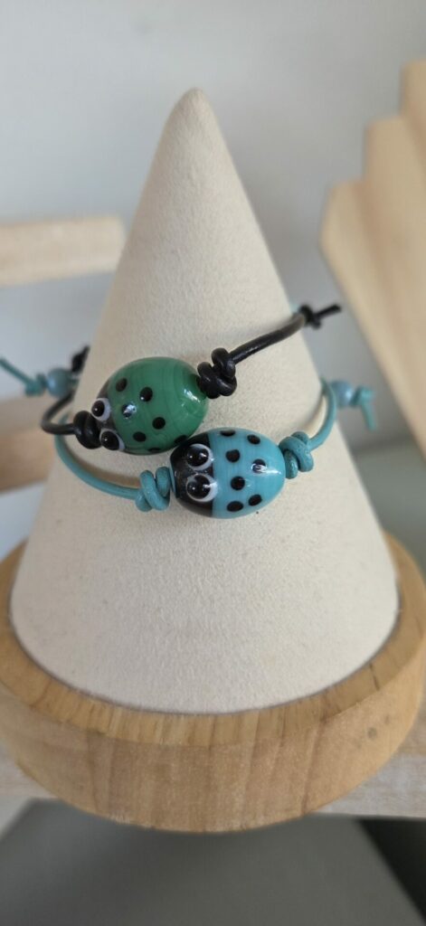 Bracelet enfants coccinelle et cuir rond