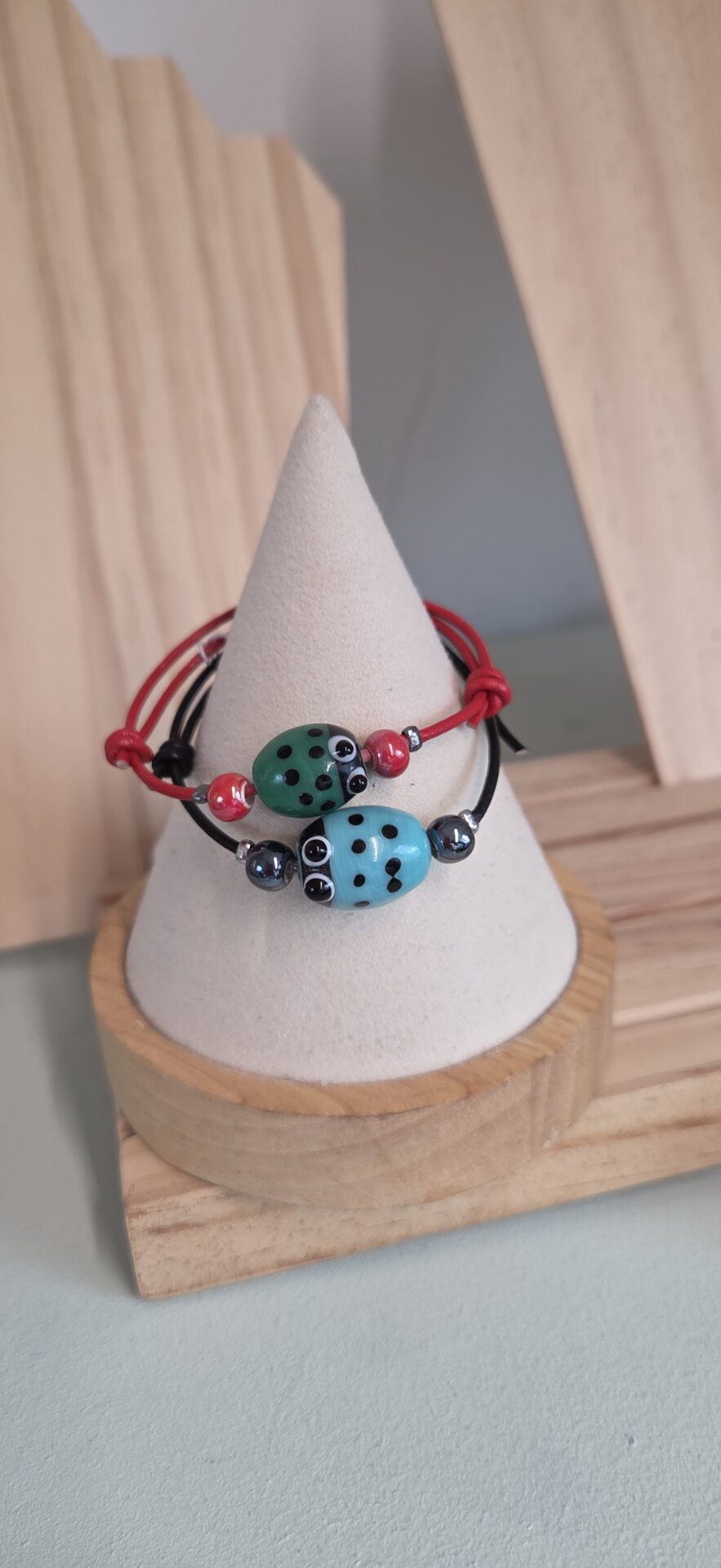 Bracelet enfants coccinelle et cuir rond