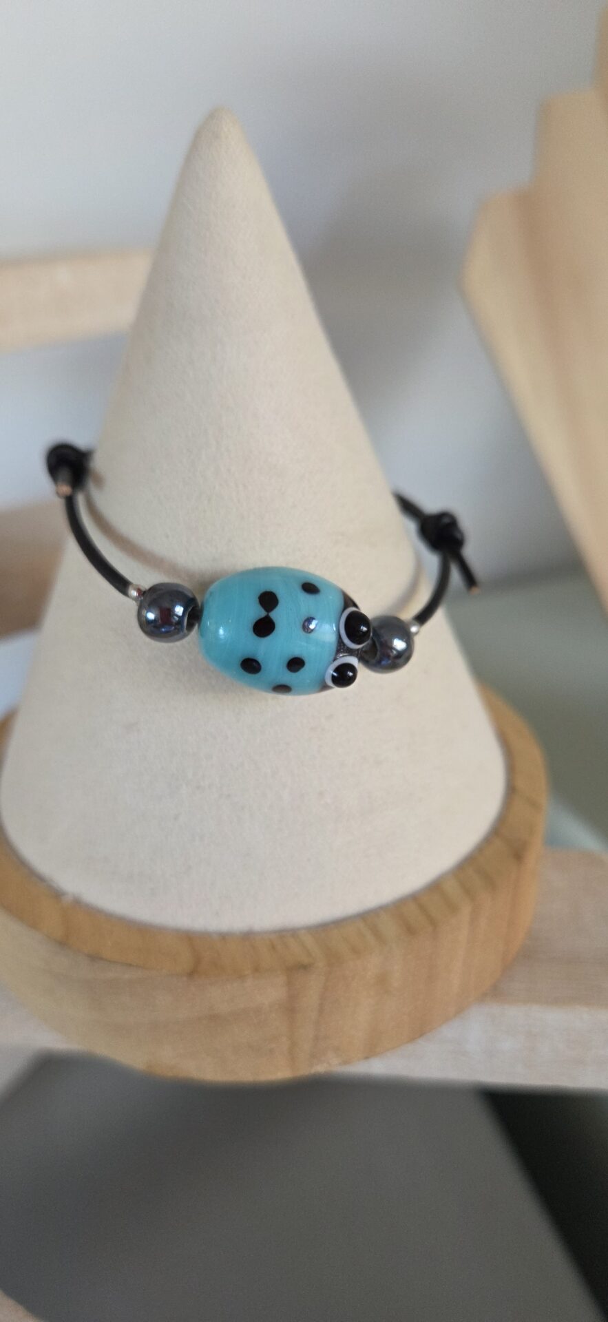 Bracelet enfants coccinelle et cuir rond noir