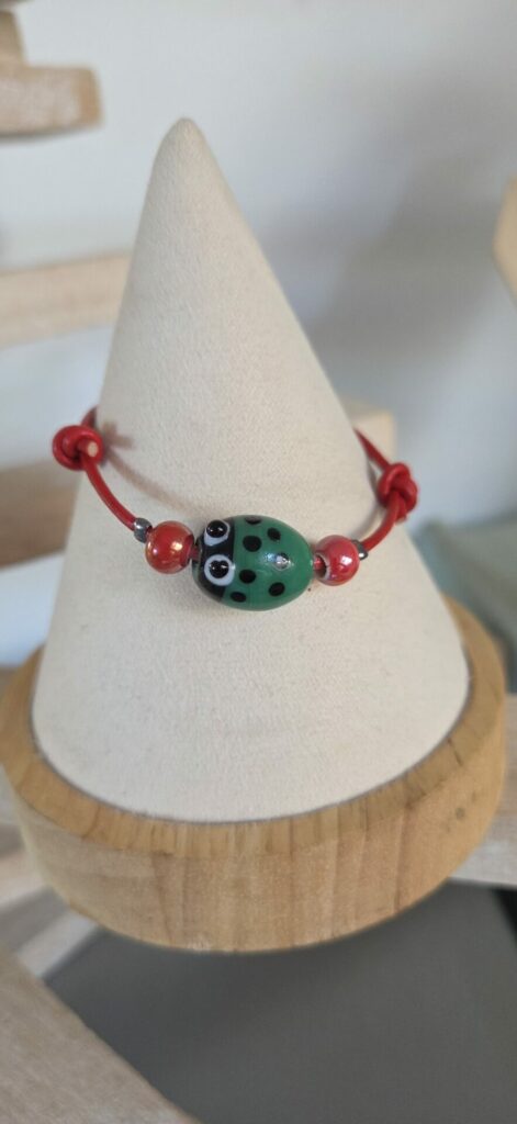 Bracelet enfants coccinelle et cuir rond rouge