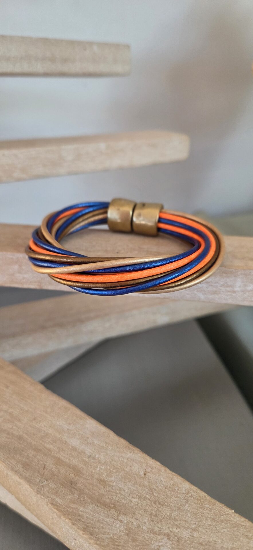 Bracelet femme 16 cuirs ronds 2mm
