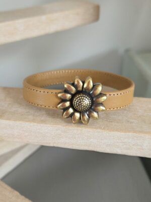 Bracelet femme cuir souple camel et fermoir marguerite bronze