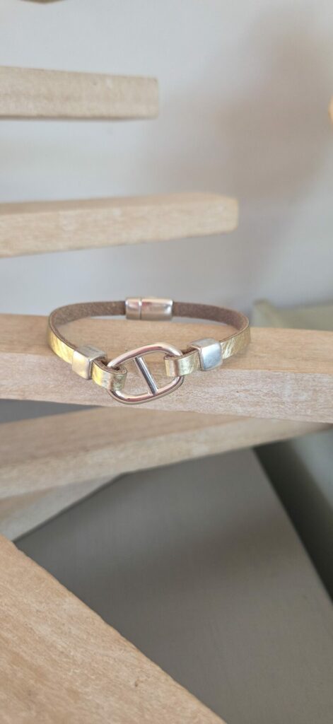 Bracelet femme cuir doré et maillon argenté