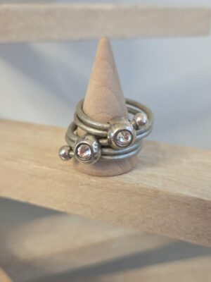 Bague femme cuir rond argent et passants Swarovski