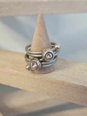 Bague femme cuir rond argent et passants Swarovski