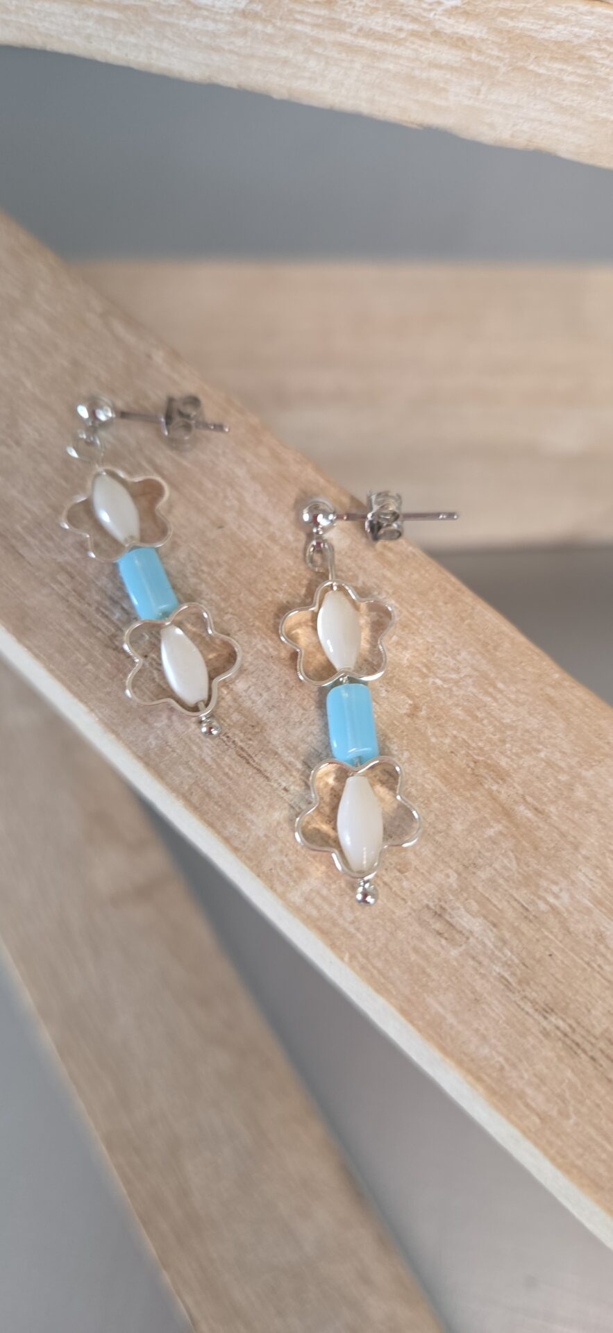 Boucles d'oreille enfant étoiles argentées