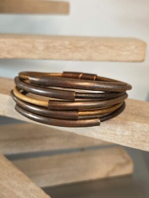 Bracelet femme cuir rond tons marrons et tubes cuivre