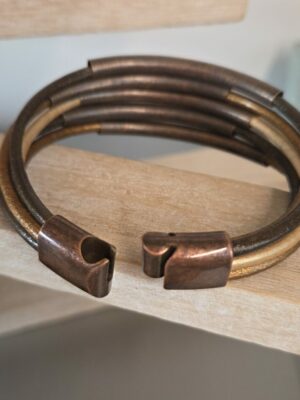 Bracelet femme cuir rond tons marrons et tubes cuivre