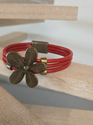 Bracelet femme cuir rond rouge et marguerite bronze