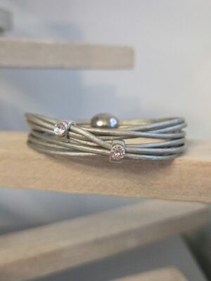 Bracelet femme cuir rond argent et passants Swarovski